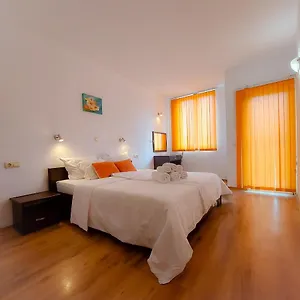 Апарт-отель Sunny, Солнечный берег